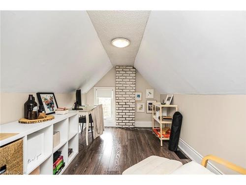319 Hunter Street W, Hamilton, ON - Indoor