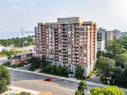 401-442 Maple Avenue  Burlington, ON L7S 2L7