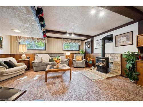 33 Hastings Boulevard, Guelph, ON - Indoor With Fireplace