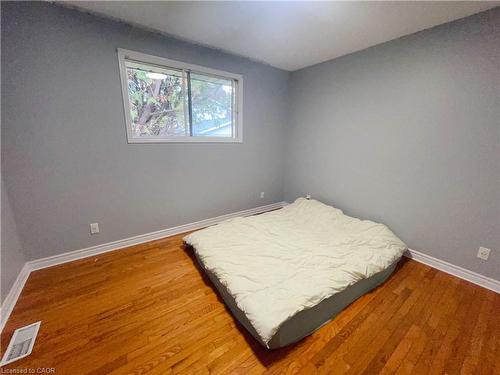 187 Rittenhouse Road, Kitchener, ON - Indoor Photo Showing Bedroom