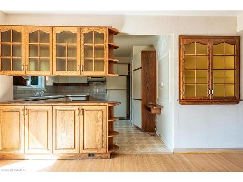 654 Hiawatha Boulevard, Ancaster, ON - Indoor Photo Showing Kitchen