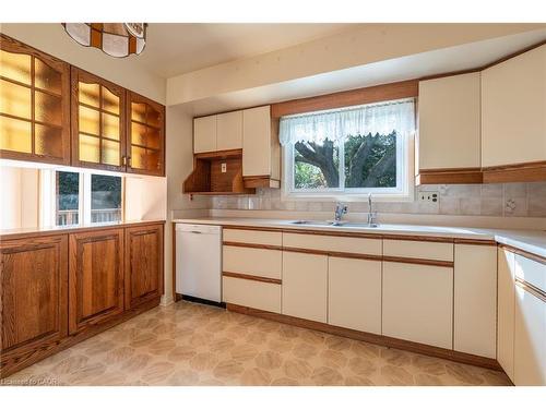 654 Hiawatha Boulevard, Ancaster, ON - Indoor Photo Showing Kitchen With Double Sink
