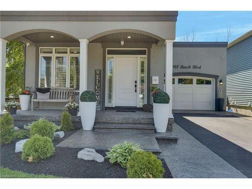 958 Beach Boulevard, Hamilton, ON - Outdoor With Facade