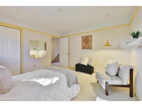 700 Fieldstone Road, Mississauga, ON - Indoor Photo Showing Bedroom