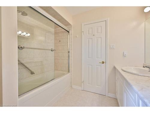 700 Fieldstone Road, Mississauga, ON - Indoor Photo Showing Bathroom
