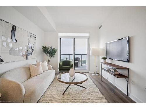 1405-2007 James Street, Burlington, ON - Indoor Photo Showing Living Room