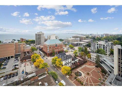 1405-2007 James Street, Burlington, ON - Outdoor With View