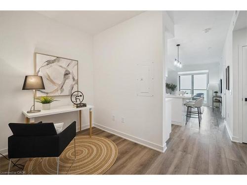 1405-2007 James Street, Burlington, ON - Indoor