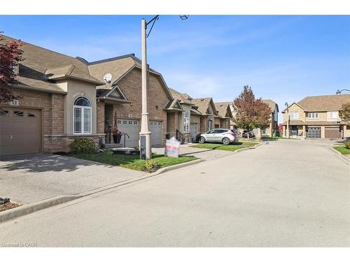 10 Cornflower Crescent, Hamilton, ON - Outdoor With Facade