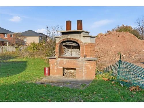 1235 Barton Street, Stoney Creek, ON - Outdoor