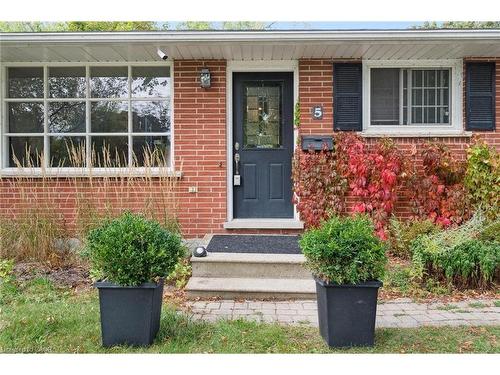 5 Picadilly Place, Guelph, ON - Outdoor