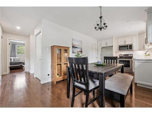 5 Picadilly Place, Guelph, ON - Indoor Photo Showing Dining Room