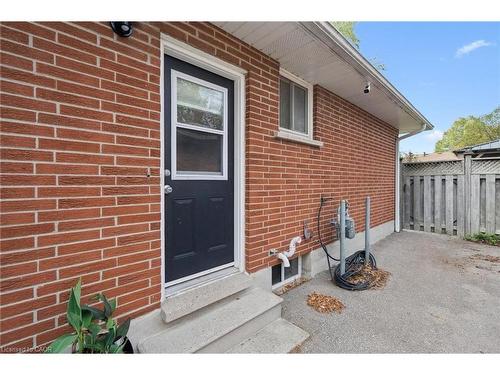 5 Picadilly Place, Guelph, ON - Outdoor With Exterior