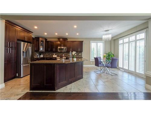 76 Blossomfield Crescent, Cambridge, ON - Indoor Photo Showing Kitchen