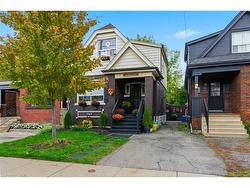 160 Balsam Avenue N Hamilton, ON L8L 6Y5