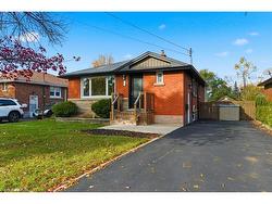 115 Mcelroy Road E Hamilton, ON L9A 1Z1