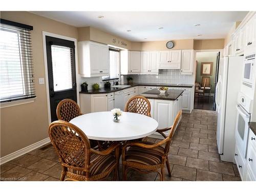 4194 Corrine Court, Burlington, ON - Indoor