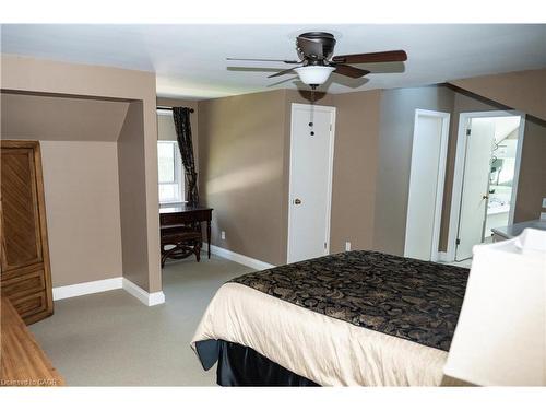 4194 Corrine Court, Burlington, ON - Indoor Photo Showing Bedroom