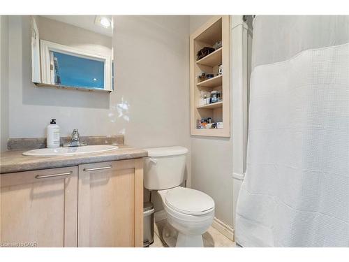 27 Pettit Street, Stoney Creek, ON - Indoor Photo Showing Bathroom