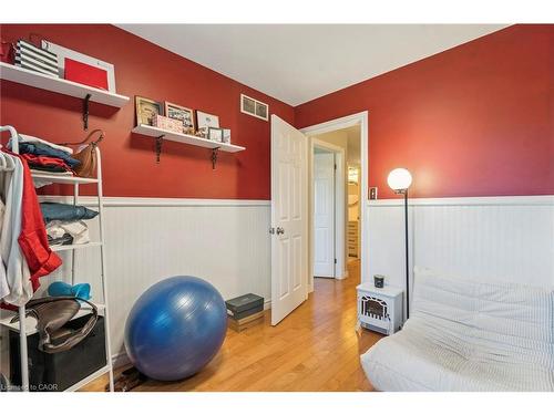 27 Pettit Street, Stoney Creek, ON - Indoor