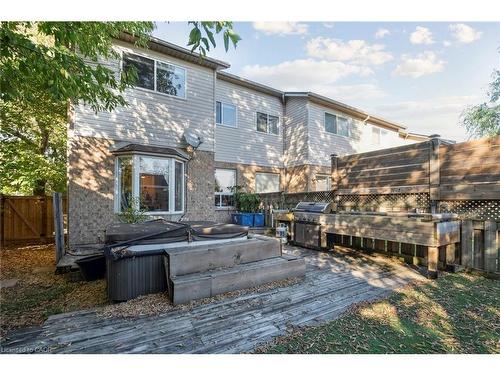 27 Pettit Street, Stoney Creek, ON - Outdoor