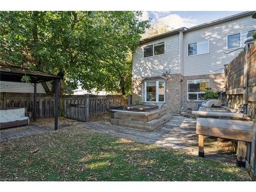 27 Pettit Street, Stoney Creek, ON - Outdoor