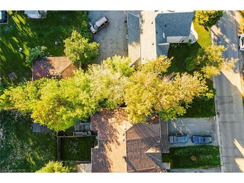 27 Pettit Street, Stoney Creek, ON - Outdoor