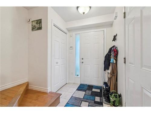 27 Pettit Street, Stoney Creek, ON - Indoor Photo Showing Other Room