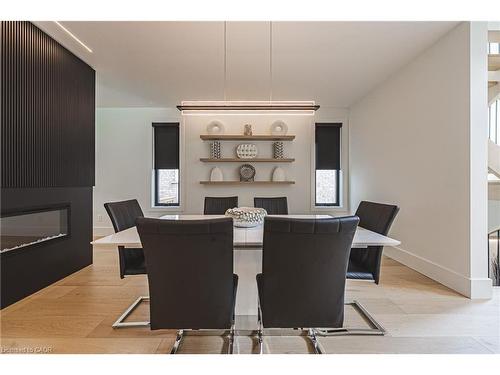 135 Eleanor Avenue, Hamilton, ON - Indoor Photo Showing Dining Room