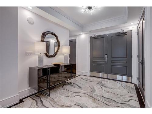 308-2060 Lakeshore Road, Burlington, ON - Indoor Photo Showing Other Room