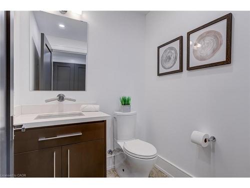 308-2060 Lakeshore Road, Burlington, ON - Indoor Photo Showing Bathroom