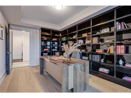 308-2060 Lakeshore Road, Burlington, ON - Indoor