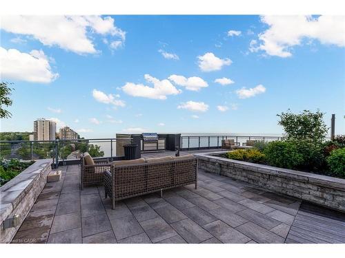 308-2060 Lakeshore Road, Burlington, ON - Outdoor With View