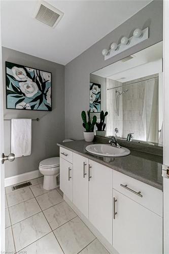 30-290 Barton Street W, Hamilton, ON - Indoor Photo Showing Bathroom