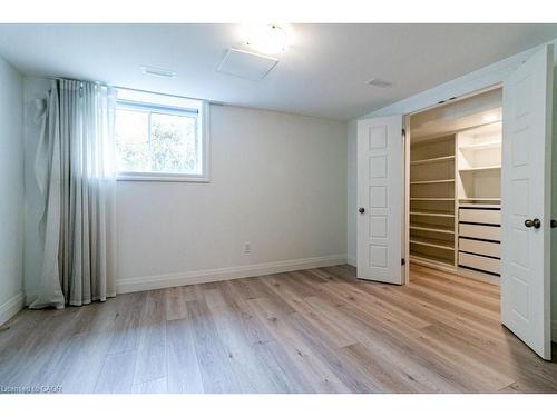 30-290 Barton Street W, Hamilton, ON - Indoor Photo Showing Other Room