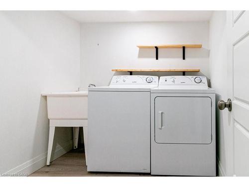 30-290 Barton Street W, Hamilton, ON - Indoor Photo Showing Laundry Room