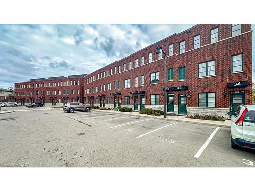 30-290 Barton Street W, Hamilton, ON - Outdoor