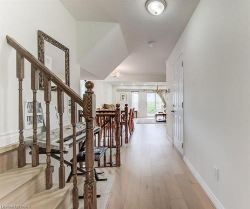 220 Lemon Grass Crescent, Kitchener, ON - Indoor Photo Showing Other Room