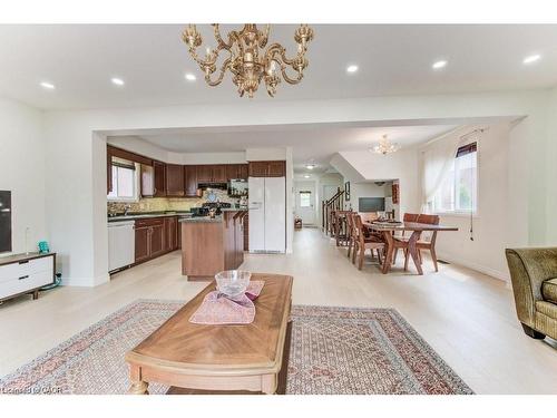 220 Lemon Grass Crescent, Kitchener, ON - Indoor Photo Showing Living Room