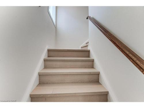 220 Lemon Grass Crescent, Kitchener, ON - Indoor Photo Showing Other Room