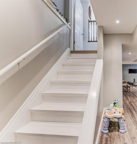 220 Lemon Grass Crescent, Kitchener, ON - Indoor Photo Showing Other Room