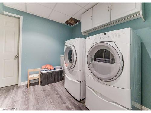 220 Lemon Grass Crescent, Kitchener, ON - Indoor Photo Showing Laundry Room
