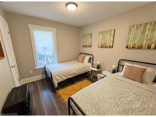 691 Wilson Street, Hamilton, ON - Indoor Photo Showing Bedroom