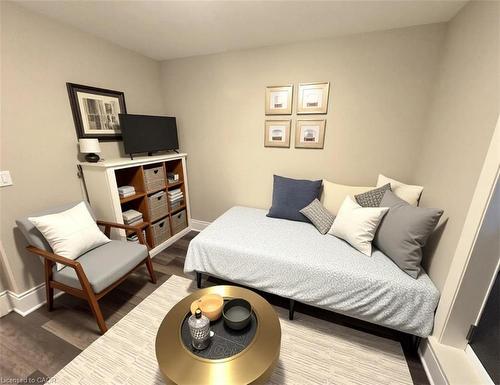 691 Wilson Street, Hamilton, ON - Indoor Photo Showing Bedroom