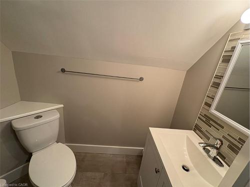 691 Wilson Street, Hamilton, ON - Indoor Photo Showing Bathroom