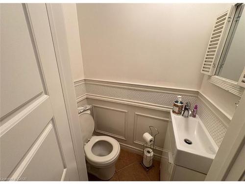 691 Wilson Street, Hamilton, ON - Indoor Photo Showing Other Room