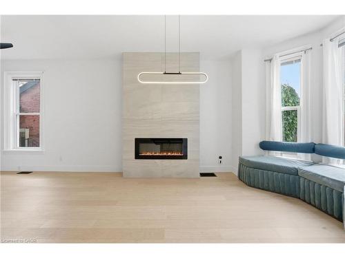 200 East Avenue N, Hamilton, ON - Indoor Photo Showing Living Room With Fireplace