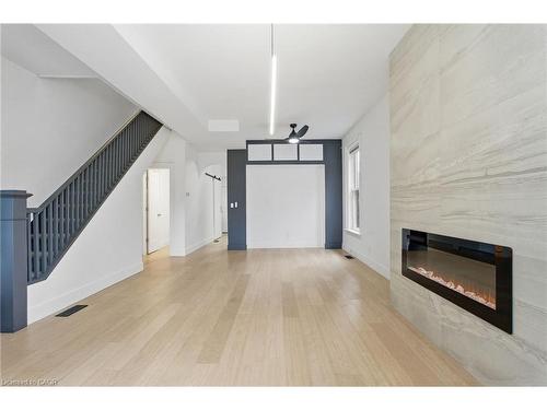 200 East Avenue N, Hamilton, ON - Indoor With Fireplace