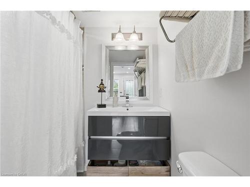 564 Walmer Road, Hamilton, ON - Indoor Photo Showing Bathroom