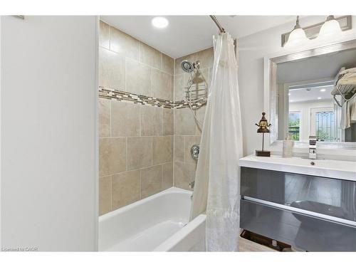 564 Walmer Road, Hamilton, ON - Indoor Photo Showing Bathroom